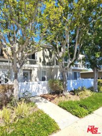 121 Abbeywood Lane Photo